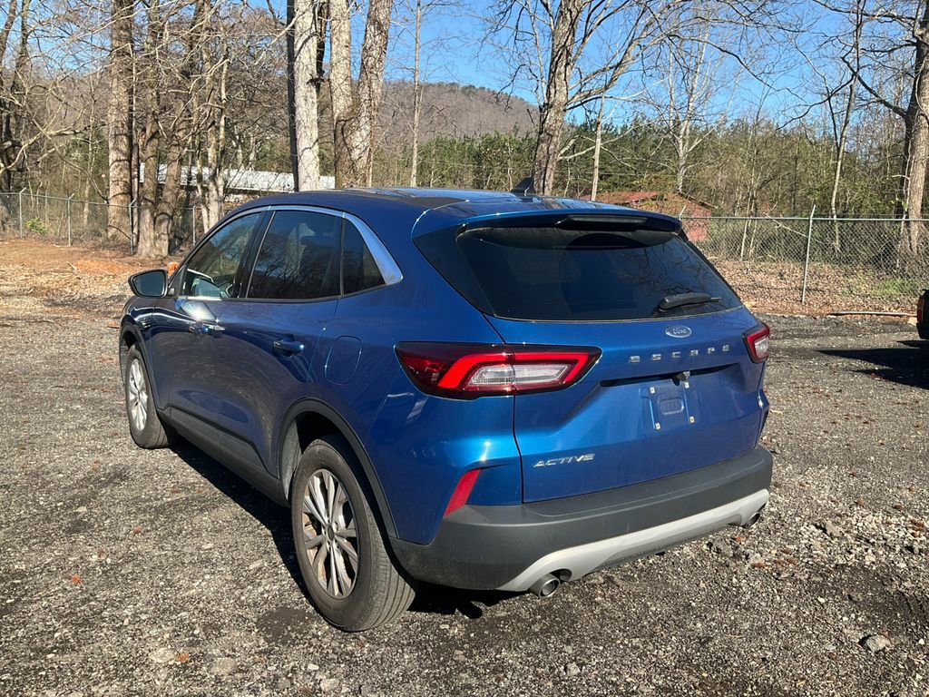 Certified 2023 Ford Escape Active w/ Cold Weather Package image 5