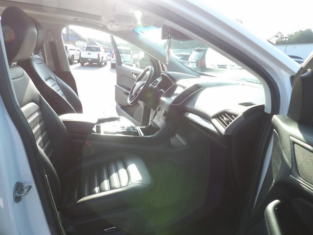 Certified 2019 Ford Edge SEL w/ Equipment Group 201A FWD image 35