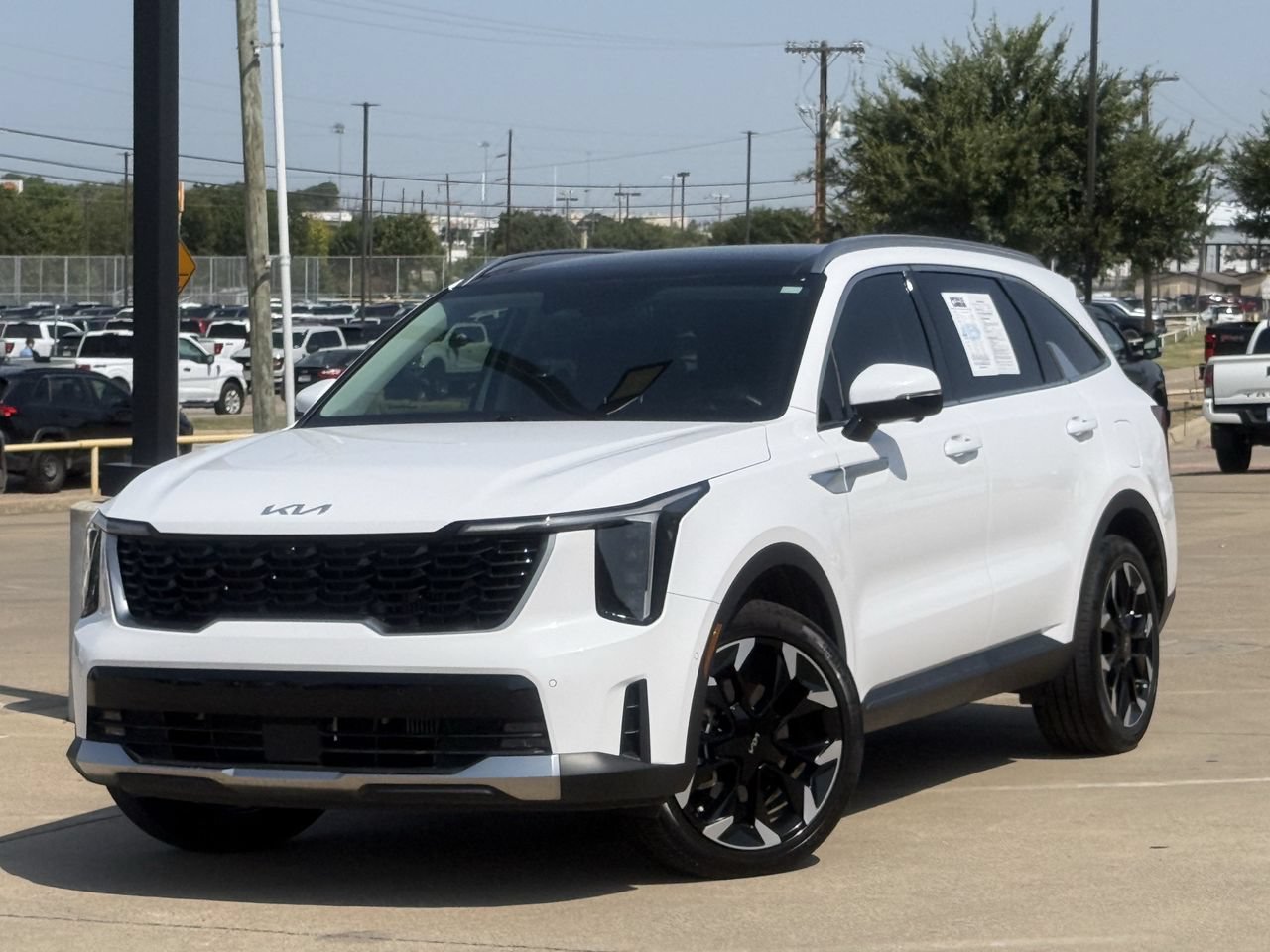 Used 2024 Kia Sorento SX FWD image 2