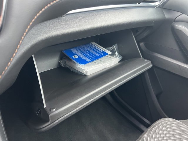 Used 2021 Chevrolet Traverse LT image 18