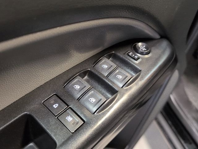 Used 2022 Chevrolet Colorado W/T w/ Custom Special Edition image 16