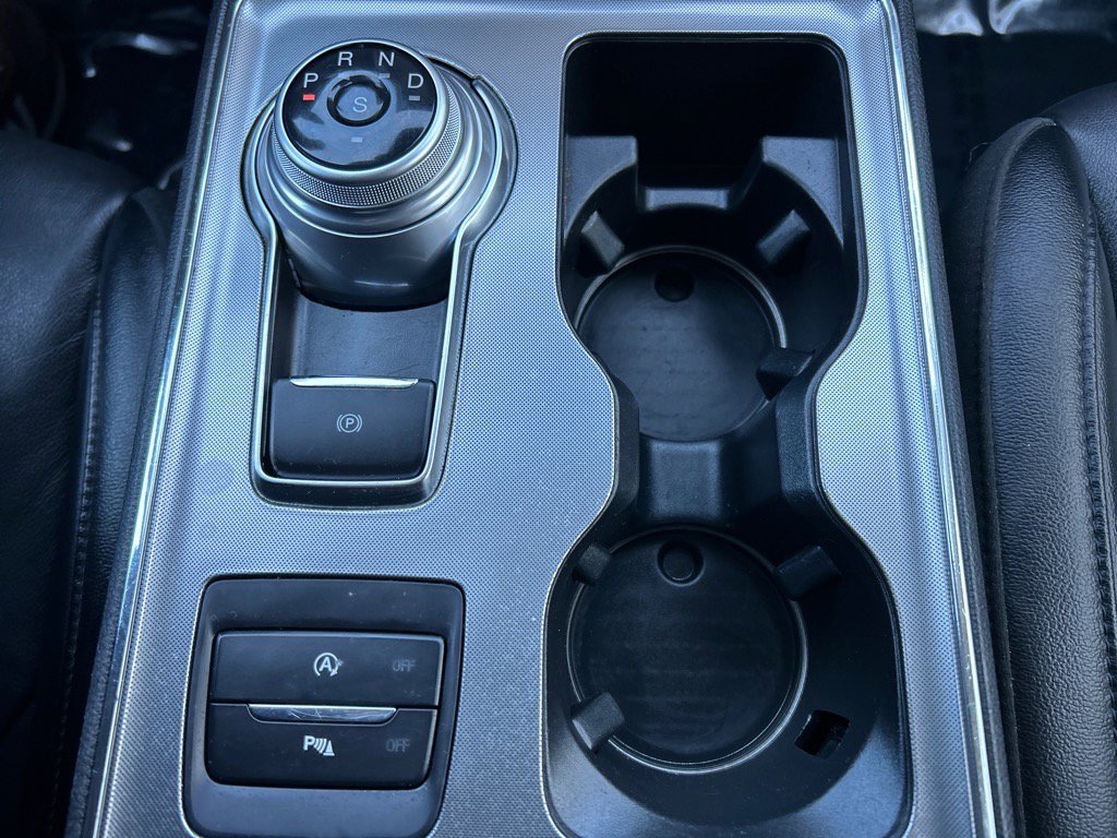 Certified 2022 Ford Edge Titanium image 30