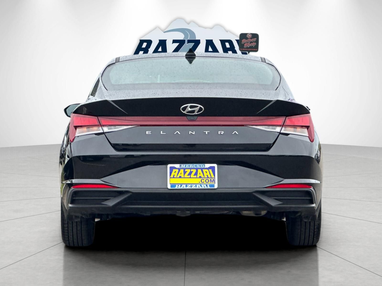 Used 2023 Hyundai Elantra SEL image 4