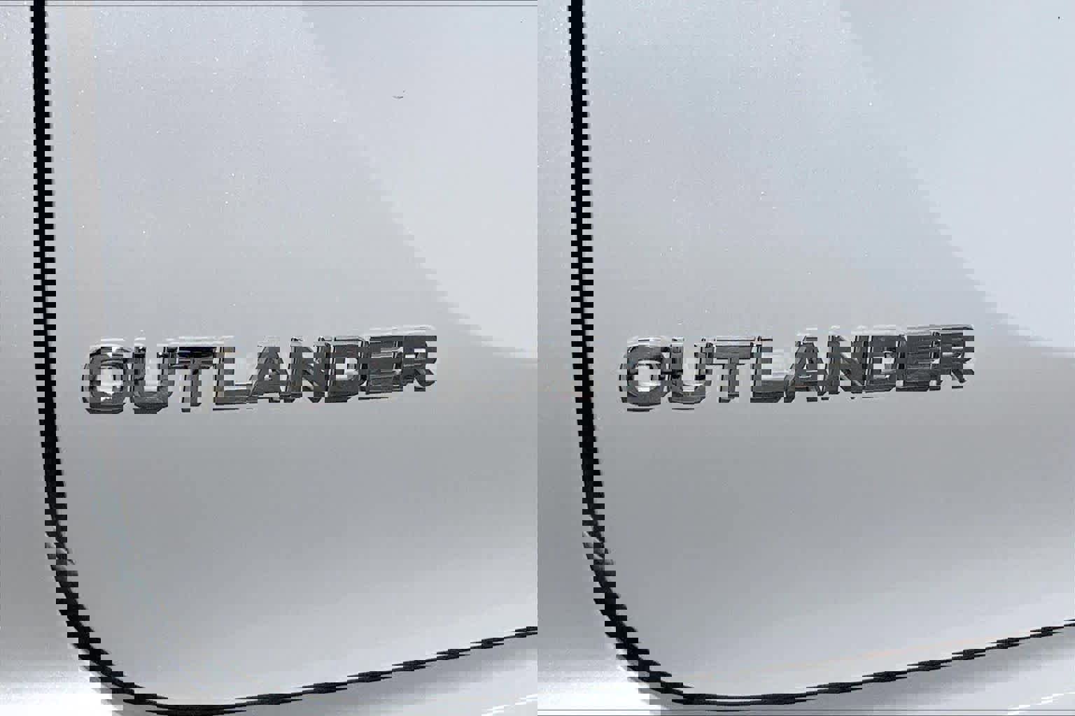 Used 2023 Mitsubishi Outlander SEL image 30