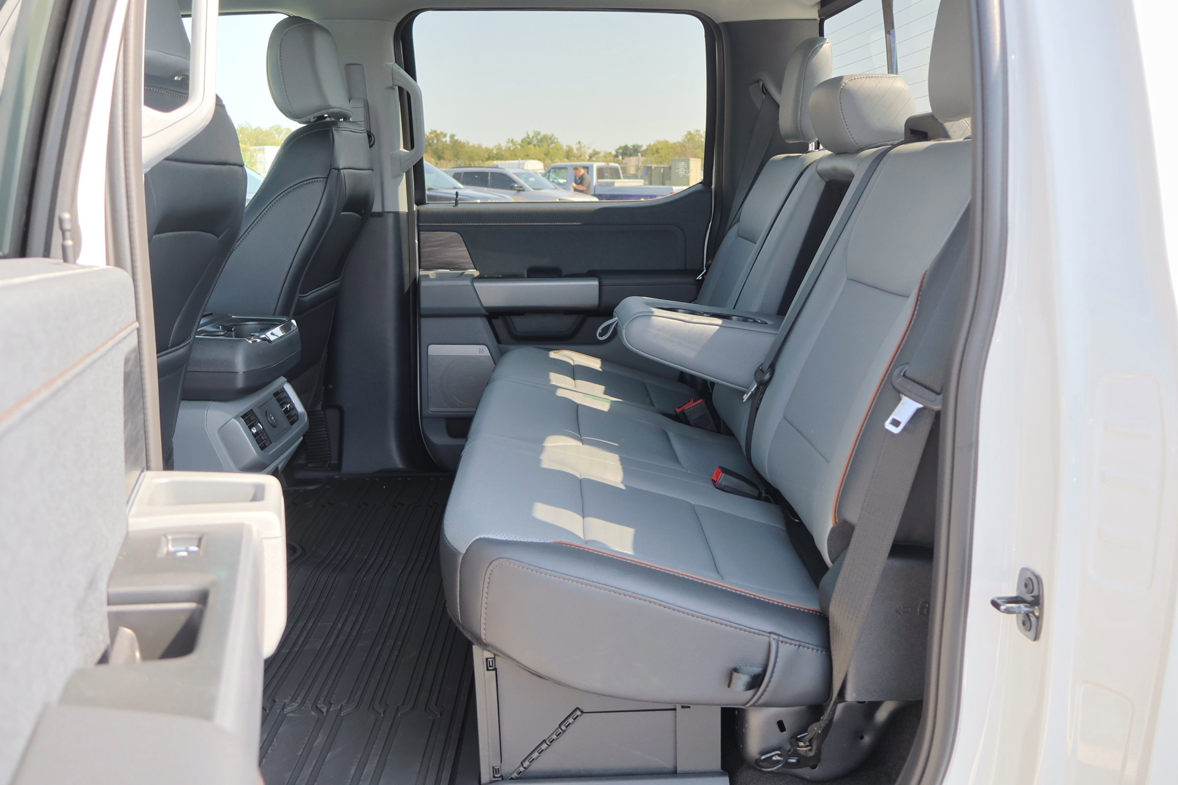 Certified 2025 Ford F150 Lariat w/ Equipment Group 501A Mid image 33