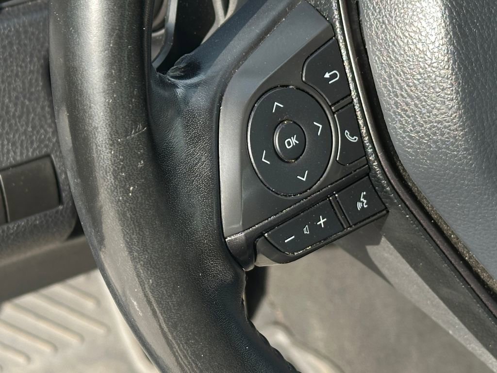 Used 2021 Toyota Camry SE image 18