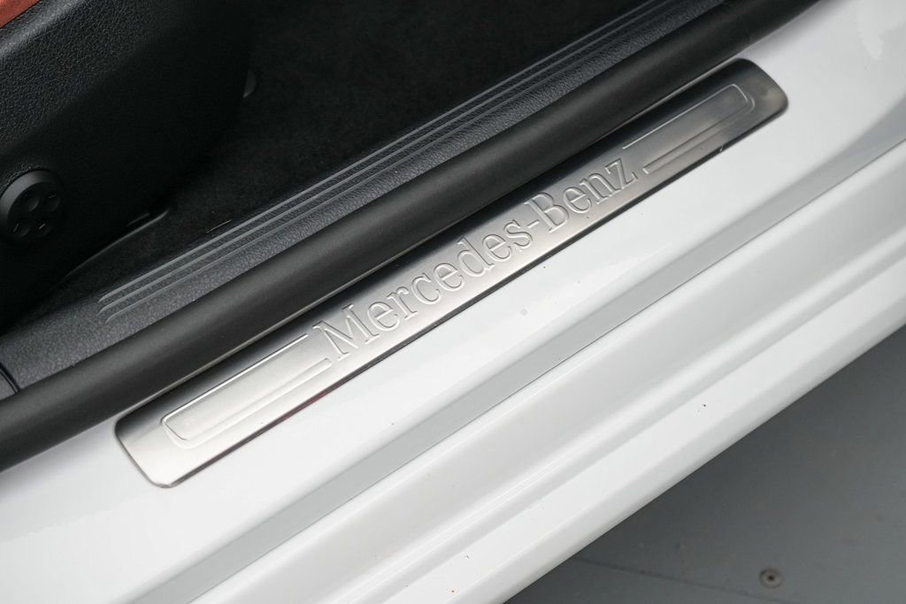 Used 2025 Mercedes-Benz C 300 Sedan image 26