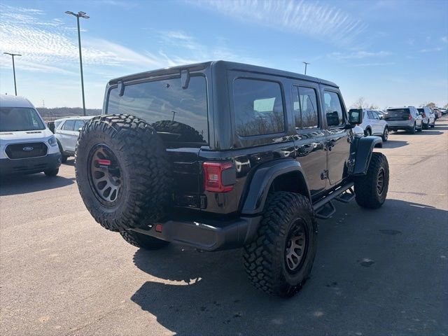 Used 2024 Jeep Wrangler Sahara image 3