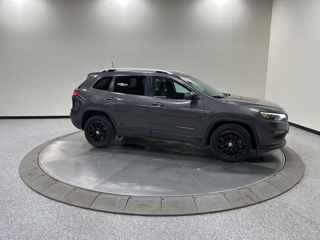 Used 2019 Jeep Cherokee Latitude Plus image 6