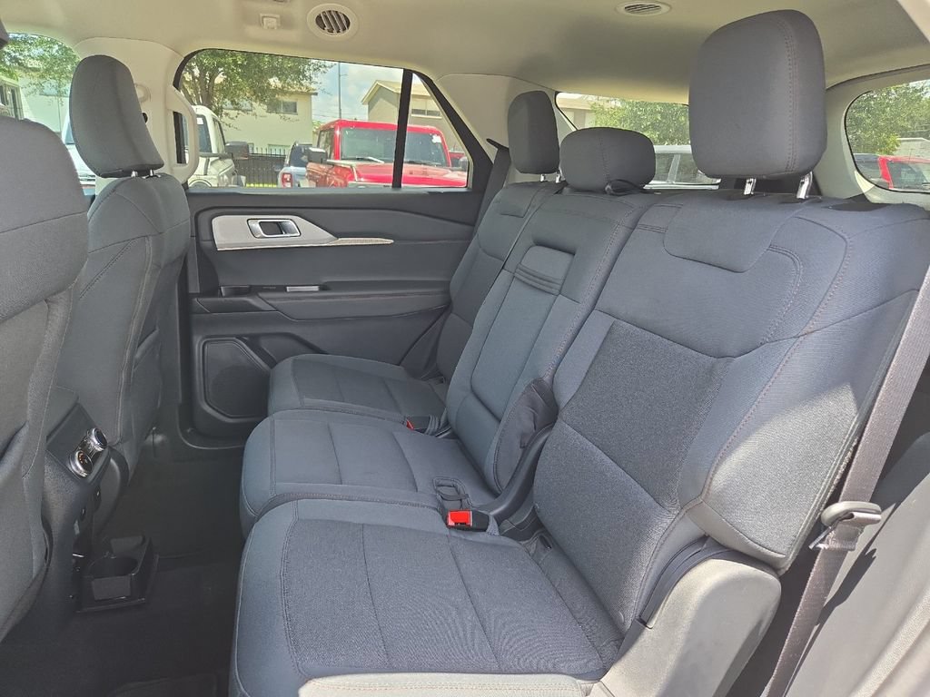 Certified 2025 Ford Explorer Active RWD image 12