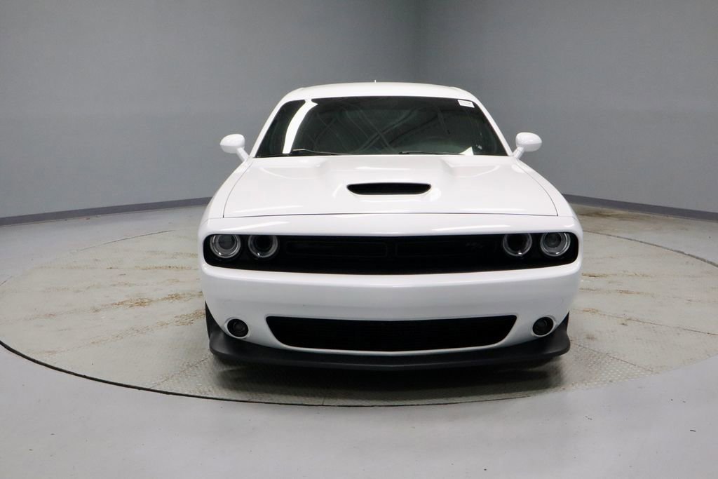 Used 2022 Dodge Challenger R/T w/ Driver Convenience Group image 8