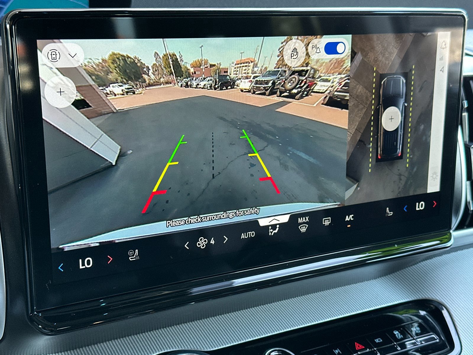 Certified 2025 Ford Expedition Active image 21