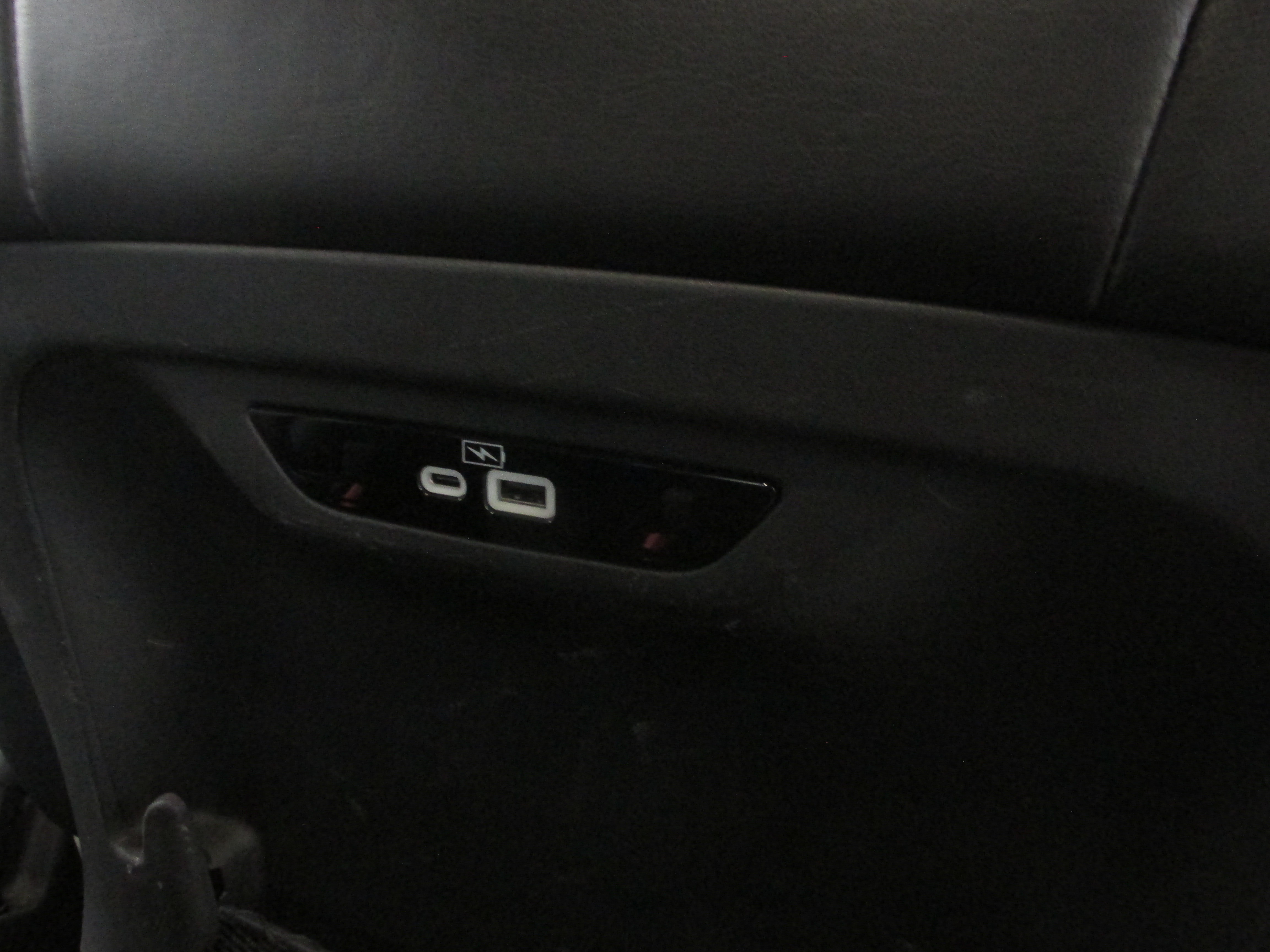 Used 2023 Chrysler Pacifica Touring-L FWD image 26