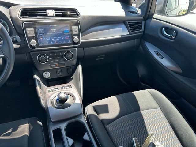 Used 2025 Nissan Leaf S FWD image 13