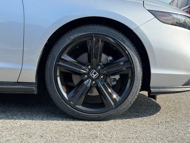 Used 2023 Honda Accord Sport image 29