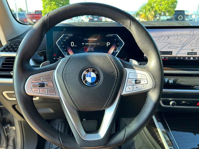 Used 2025 BMW X7 xDrive40i AWD/4WD image 23