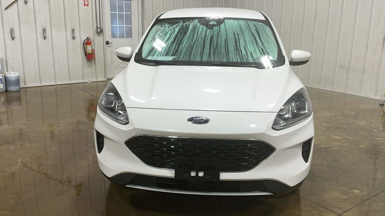 Certified 2021 Ford Escape SE w/ Cold Weather Package image 2