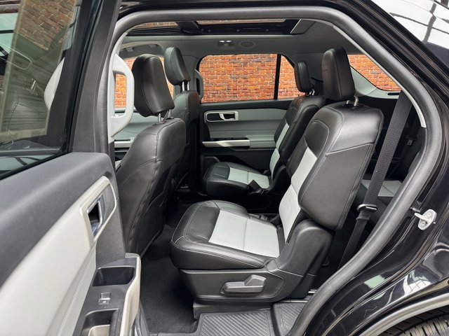 Certified 2022 Ford Explorer XLT w/ Equipment Group 202A image 24