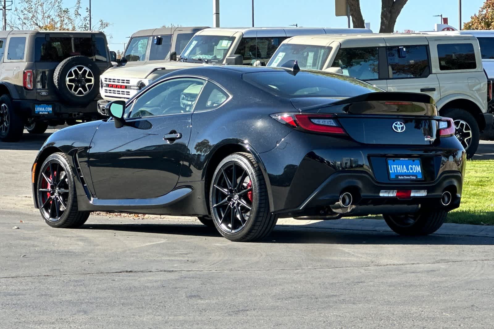 Used 2025 Toyota GR86 Premium w/ Performance Package RWD image 5