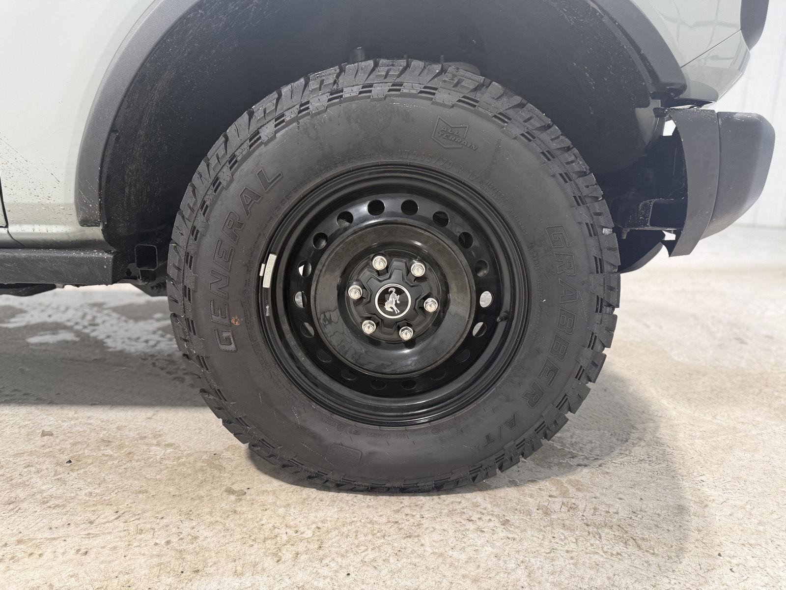 Certified 2023 Ford Bronco Black Diamond image 22