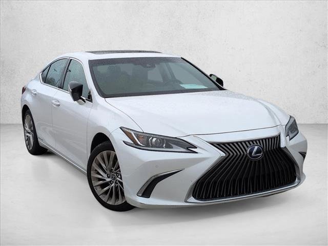 Used 2020 Lexus ES 300h w/ Premium Package image 3