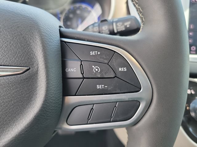 Used 2024 Chrysler Voyager LX FWD image 33