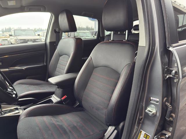 Used 2025 Mitsubishi Outlander Sport AWD image 16