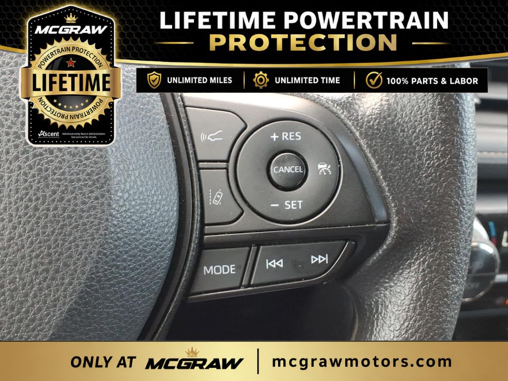 Used 2024 Toyota RAV4 XLE FWD image 24