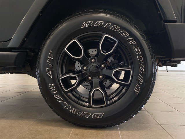 Used 2017 Jeep Wrangler Unlimited Sahara AWD/4WD image 21
