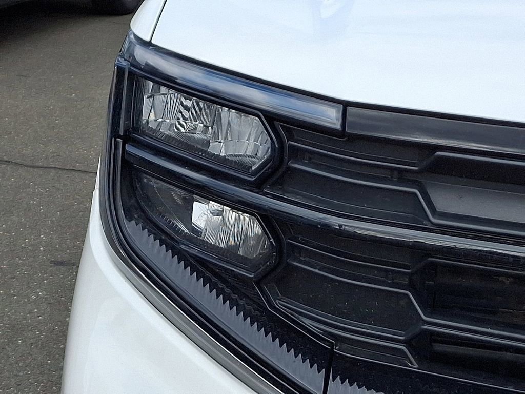 Certified 2025 Ford Expedition Active image 9