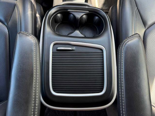 Used 2023 Chrysler Pacifica Touring-L FWD image 21