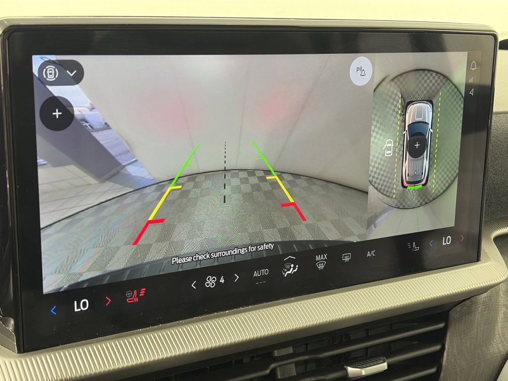 Certified 2025 Ford Explorer Platinum w/ LUX Leather Package image 20