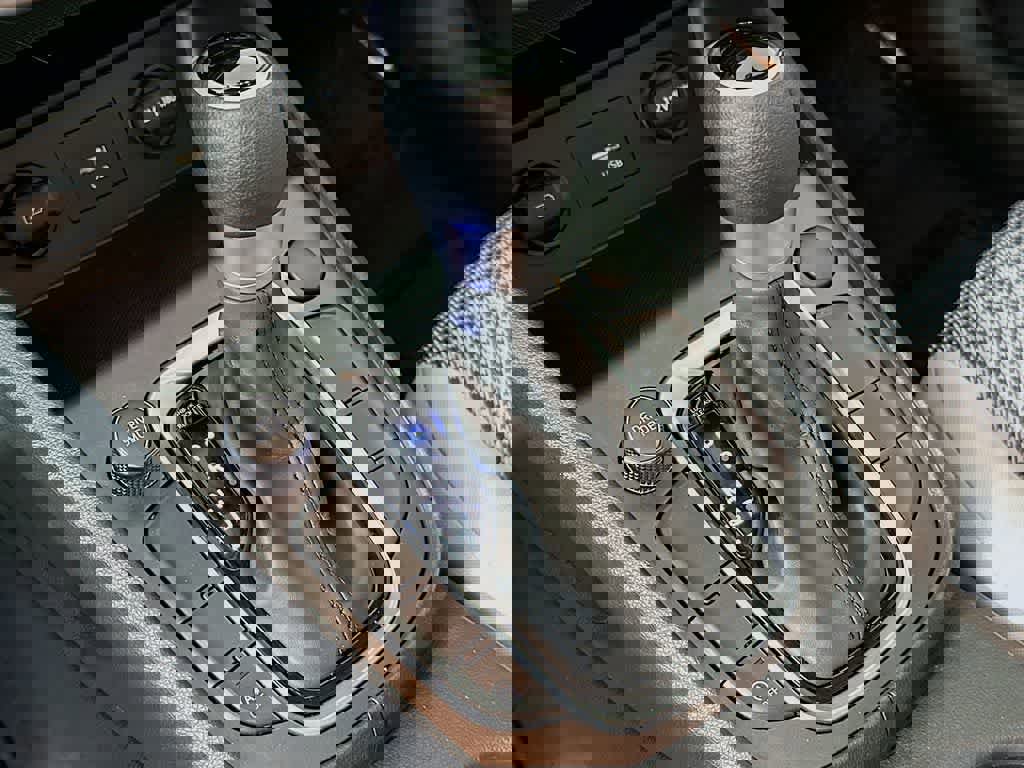 Used 2023 Hyundai Kona SE w/ Cargo Package image 21