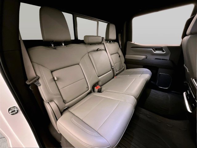 Used 2022 GMC Sierra 1500 SLT w/ SLT Premium Plus Package AWD/4WD image 26