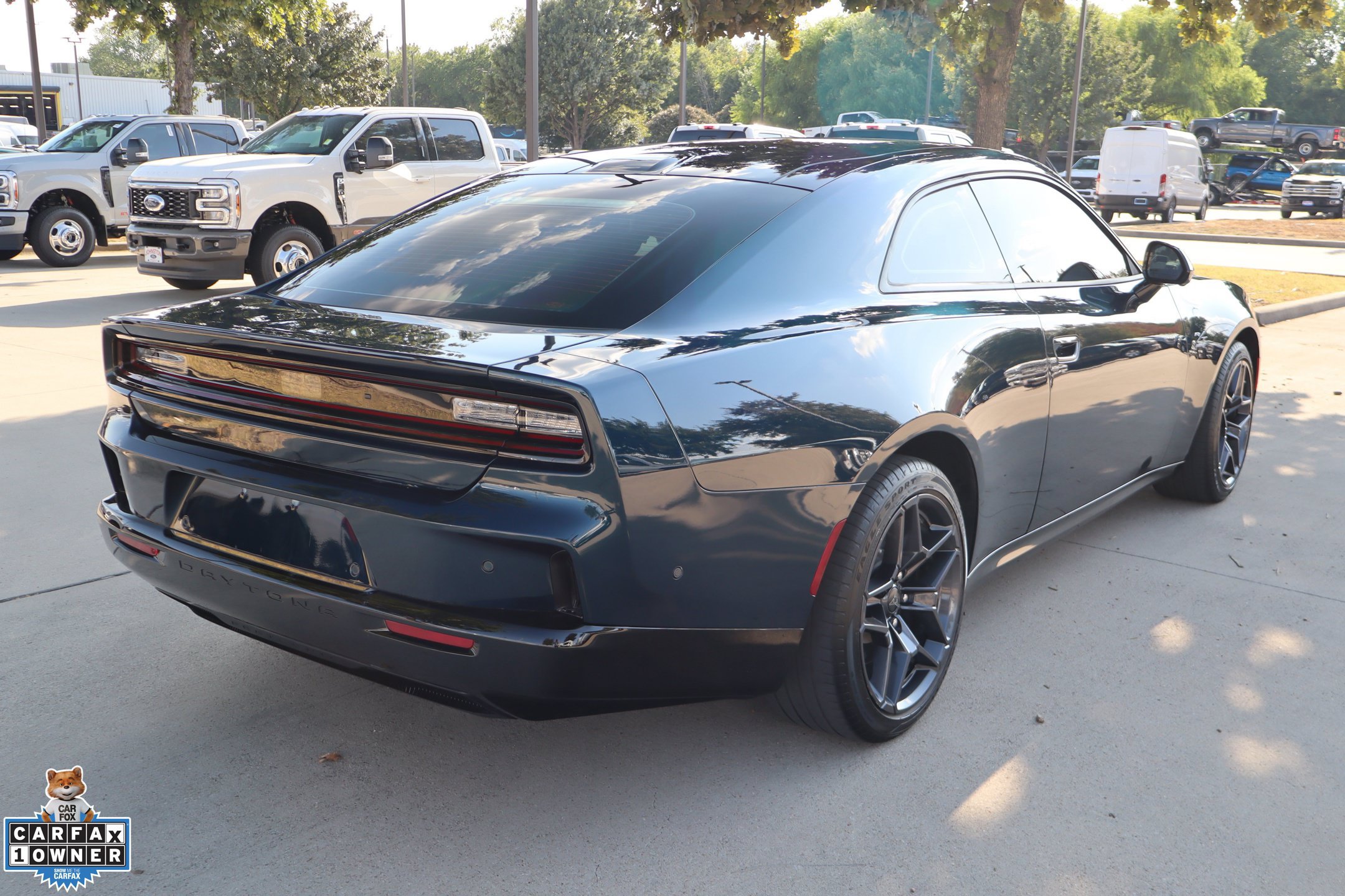 Used 2024 Dodge Charger Daytona R/T w/ Plus Group AWD/4WD image 3