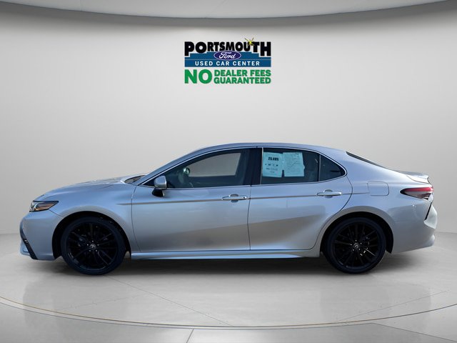 Used 2023 Toyota Camry XSE FWD image 2