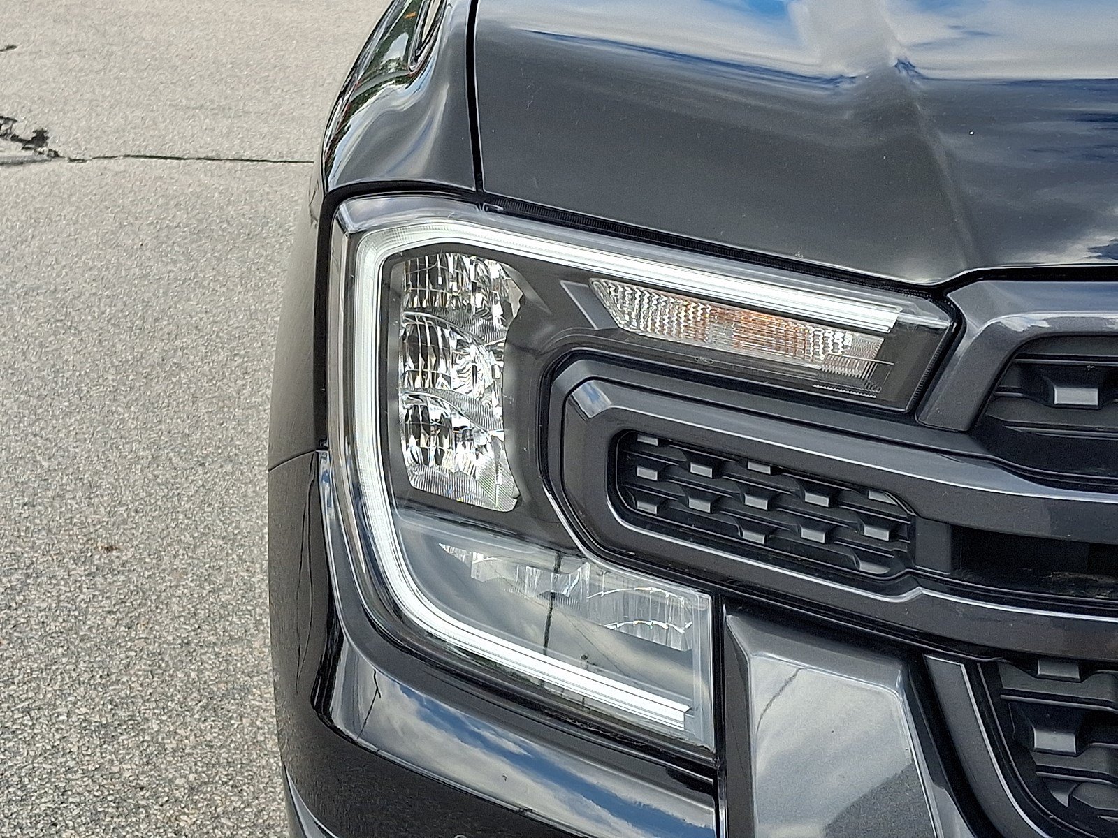 Certified 2024 Ford Ranger XLT w/ Technology Package AWD/4WD image 8