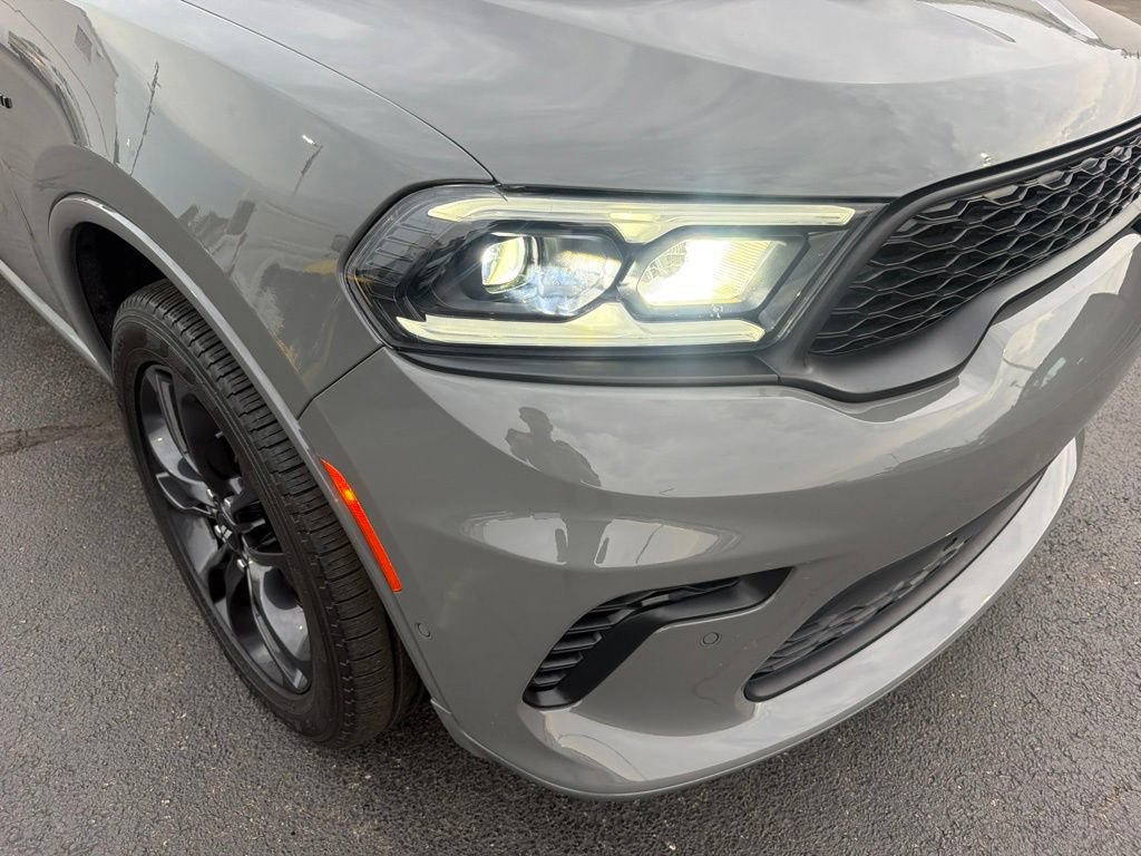 Used 2025 Dodge Durango R/T AWD/4WD image 15