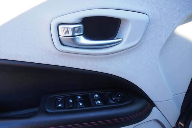Used 2021 Jeep Compass Limited w/ Sun and Sound Group FWD image 21