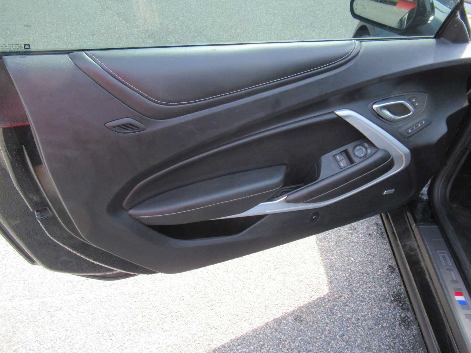 Used 2018 Chevrolet Camaro SS RWD image 19
