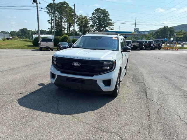 Certified 2025 Ford Expedition Active AWD/4WD image 7