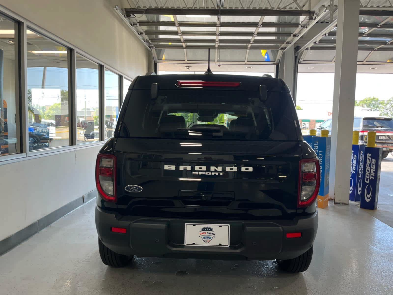Certified 2025 Ford Bronco Sport Outer Banks w/ Outer Banks Tech Package+ AWD/4WD image 7
