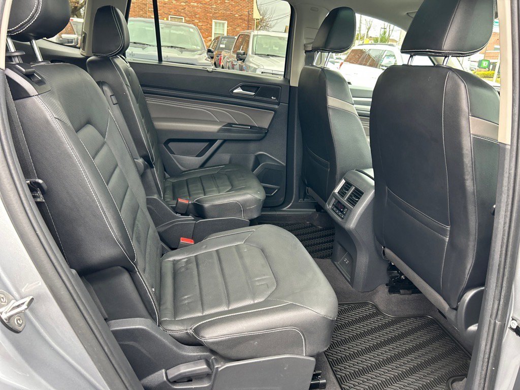 Used 2021 Volkswagen Atlas SEL Premium image 23
