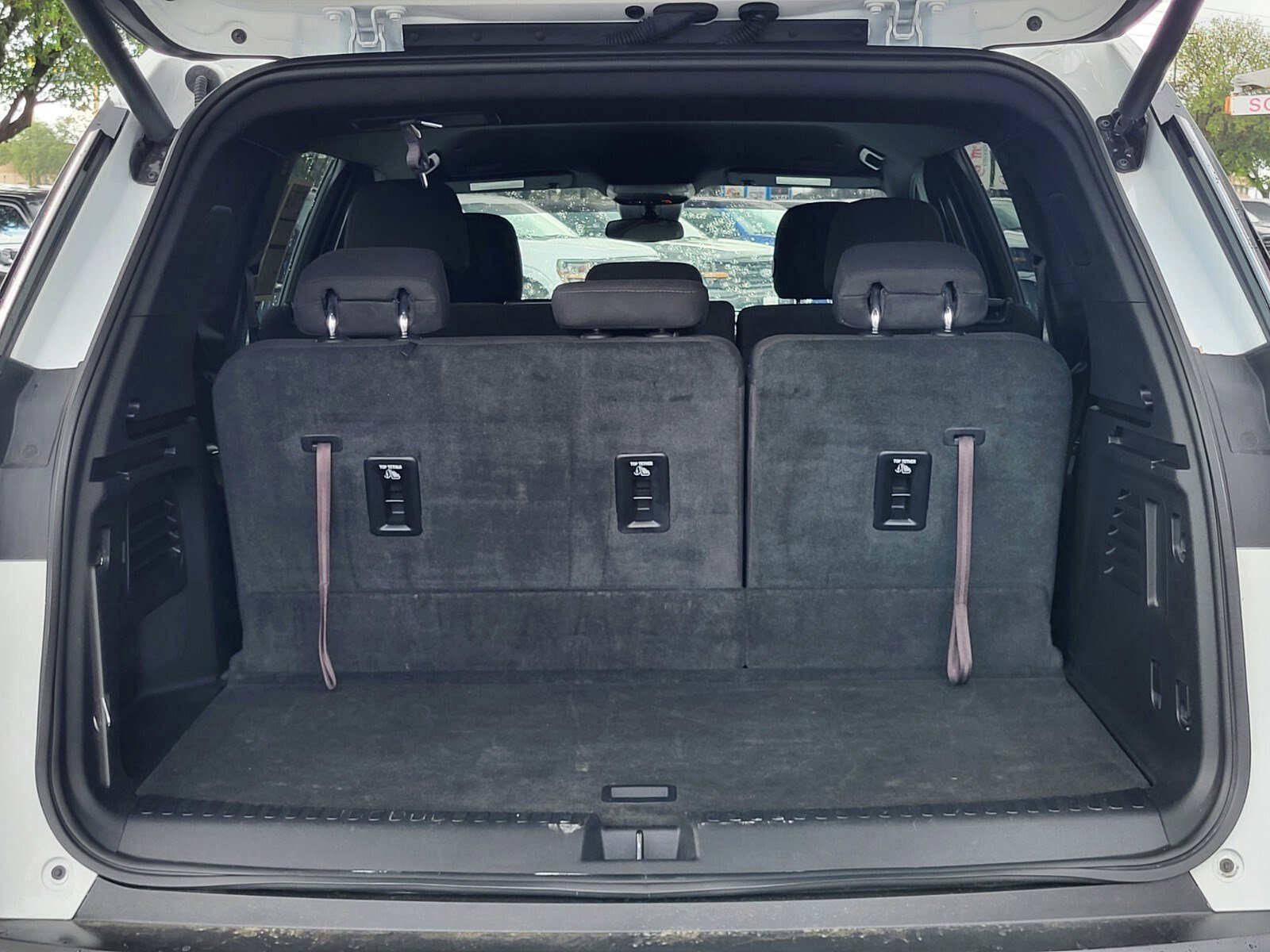 Used 2025 GMC Acadia Elevation FWD image 28