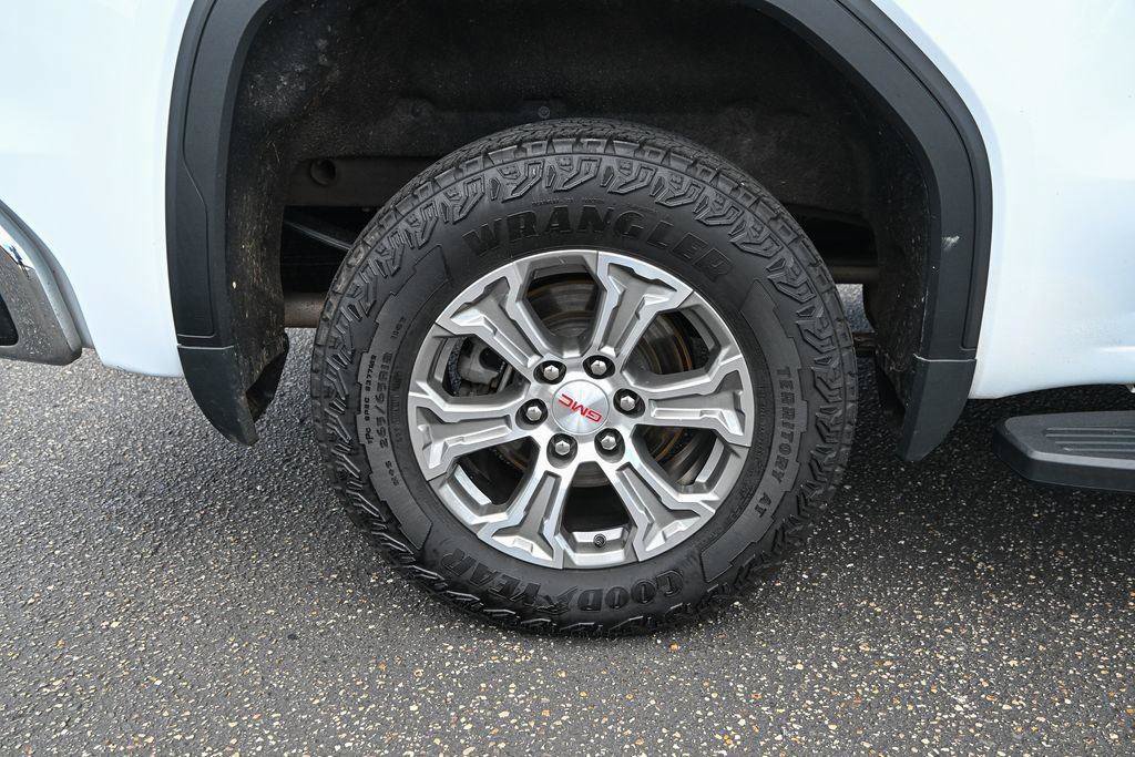 Used 2022 GMC Sierra 1500 SLT w/ SLT Convenience Package AWD/4WD image 14