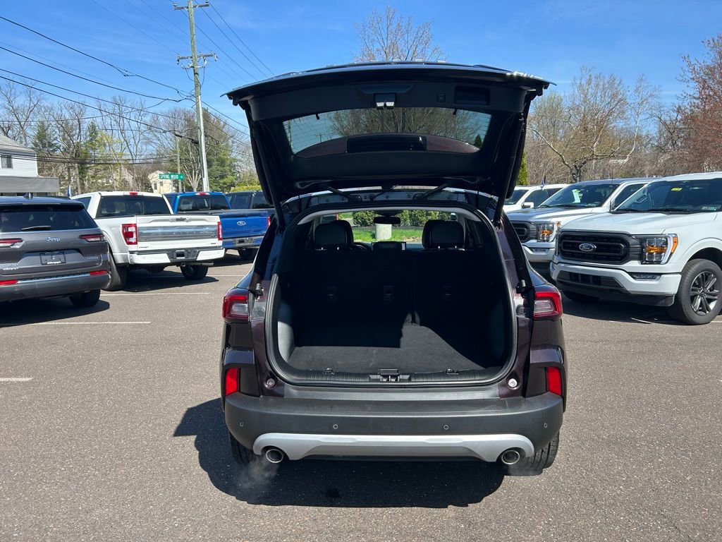 Certified 2023 Ford Escape Platinum image 10