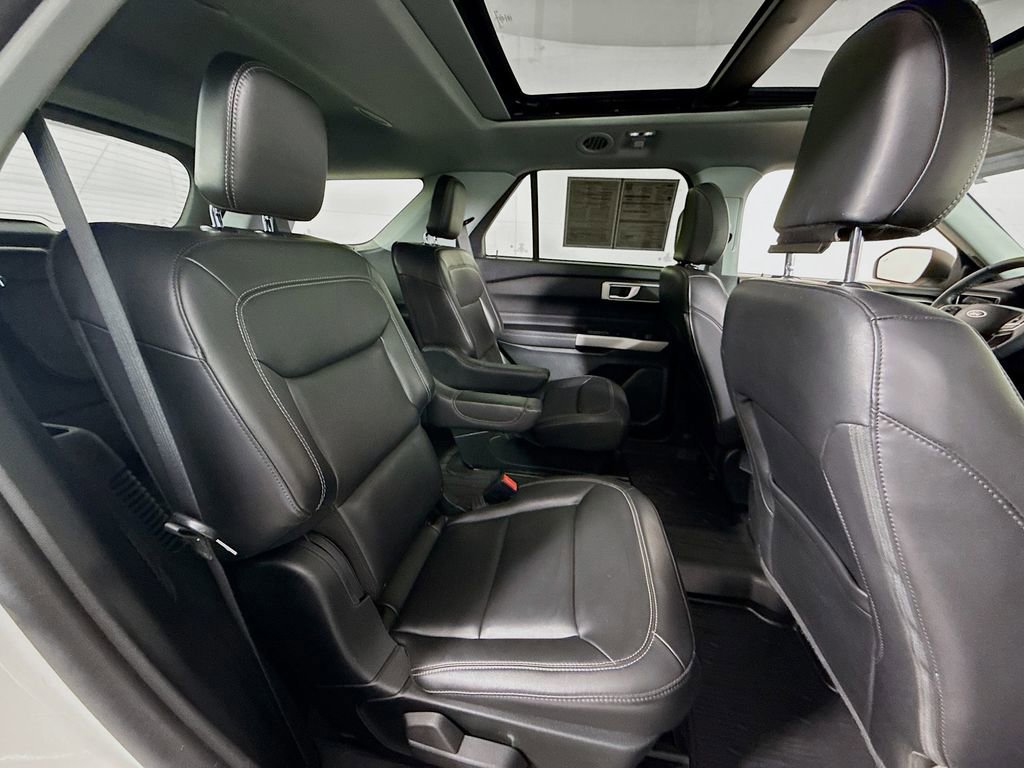 Certified 2023 Ford Explorer XLT w/ Equipment Group 202A image 29