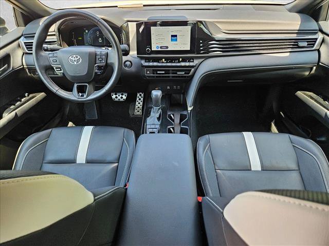 Used 2025 Toyota Camry SE w/ Convenience Package FWD image 17