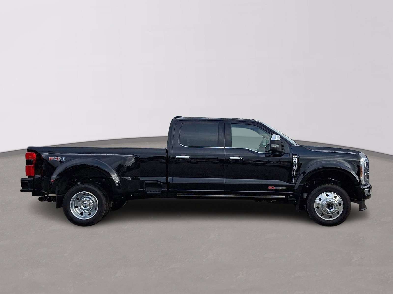 Certified 2026 Ford F450 Platinum w/ Platinum Plus Package AWD/4WD image 7