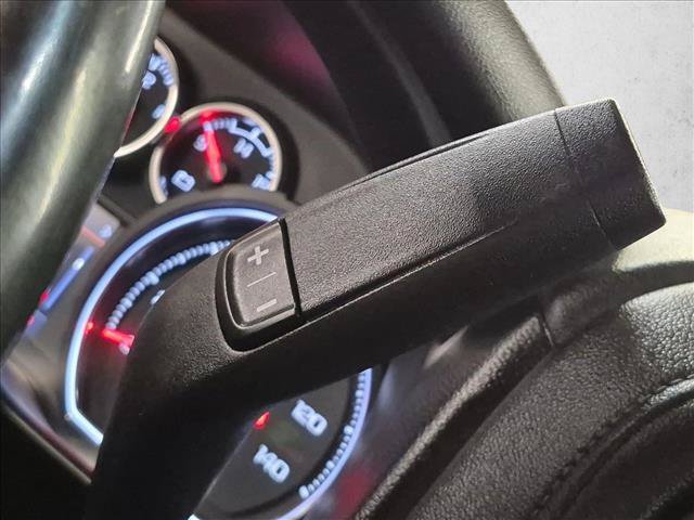 Used 2020 Chevrolet Silverado 1500 LT w/ All-Star Edition AWD/4WD image 11